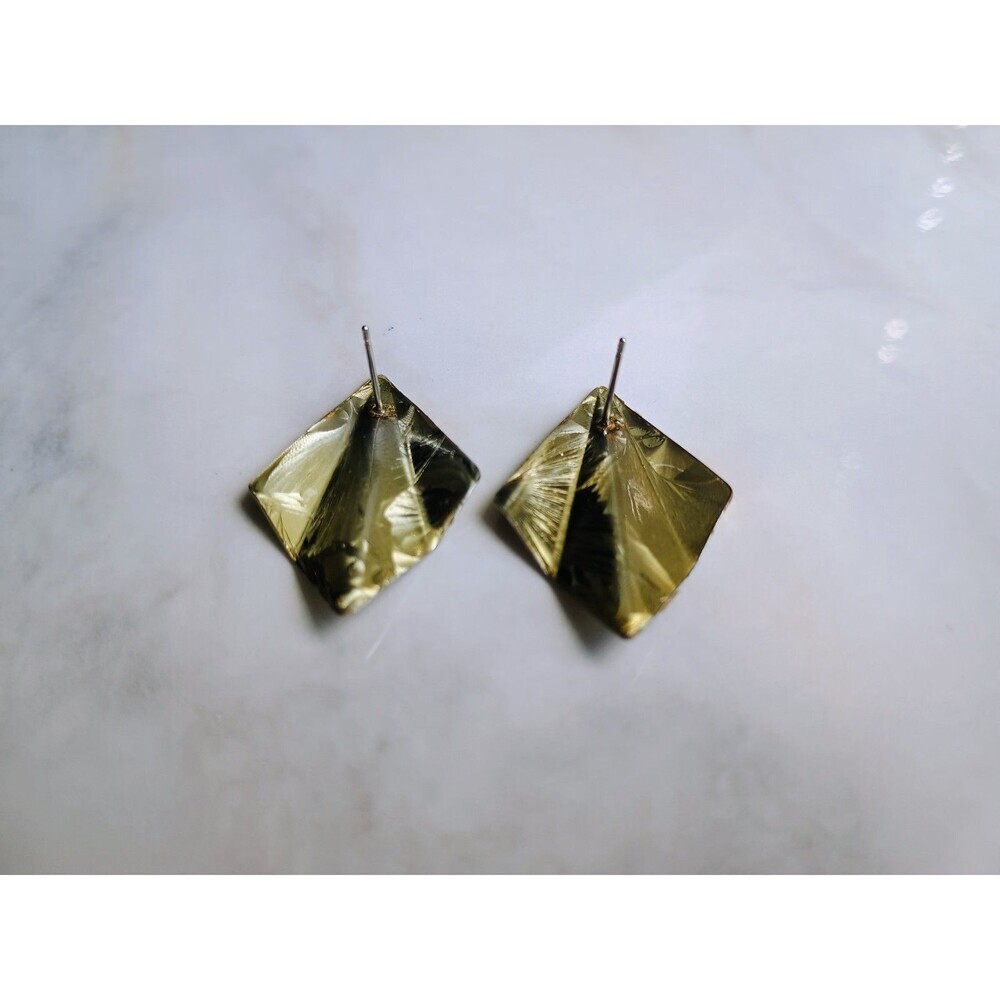 Vintage Gold Diamond Shape Leaf Like Textured Earrings - Picture 7 of 10